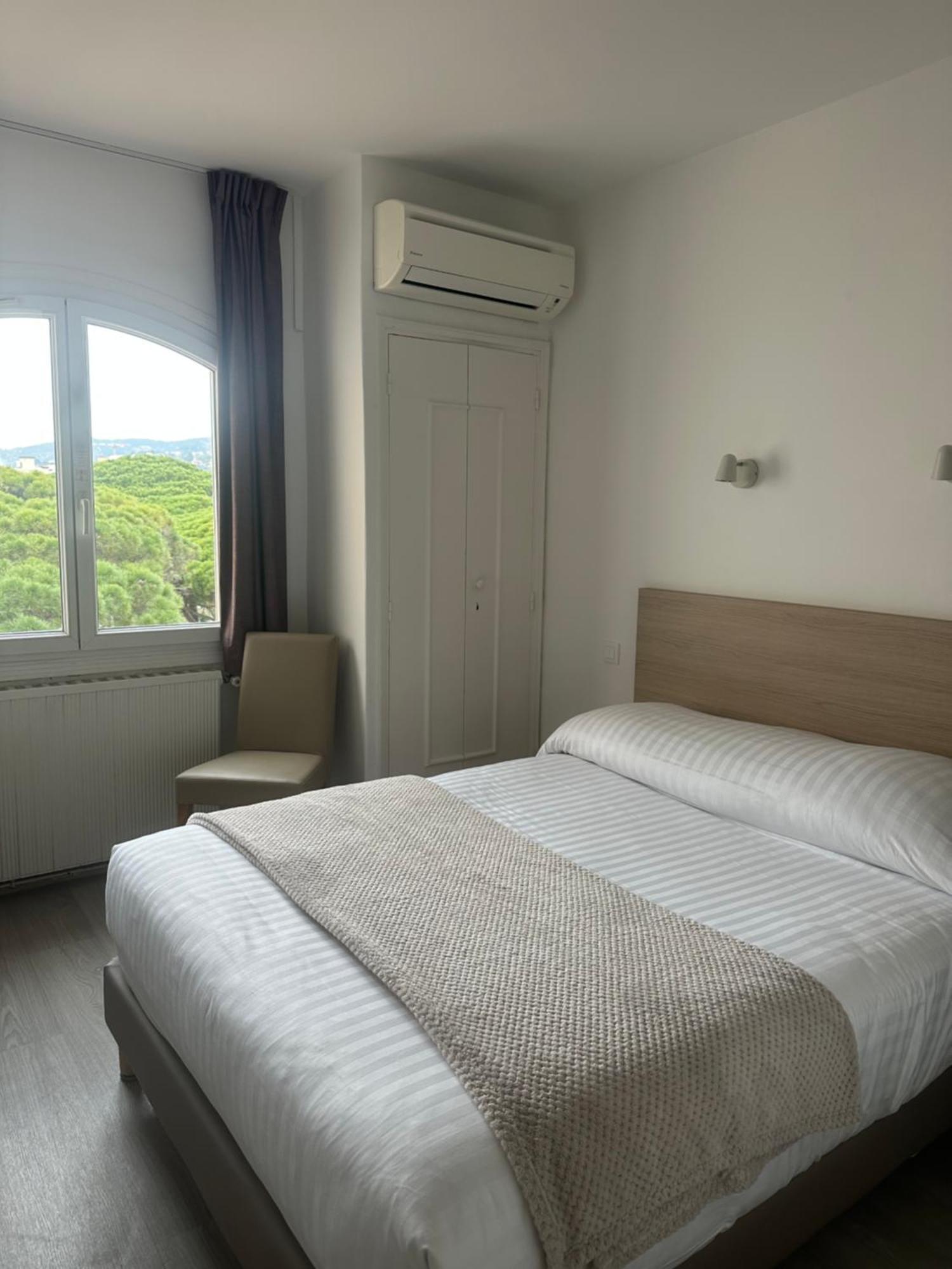 Hotel Beau Rivage Льо Лаванду Екстериор снимка