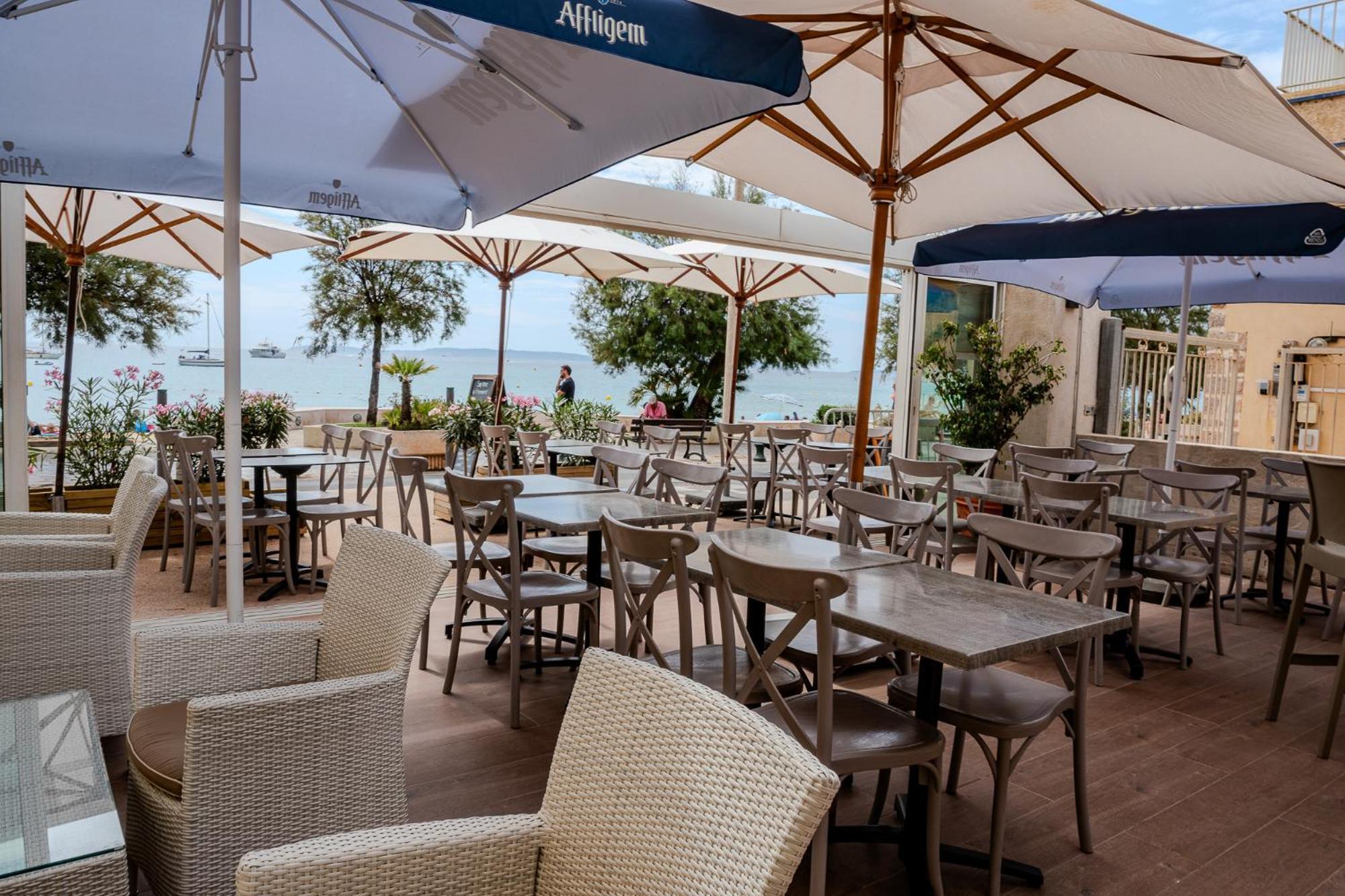 Hotel Beau Rivage Льо Лаванду Екстериор снимка