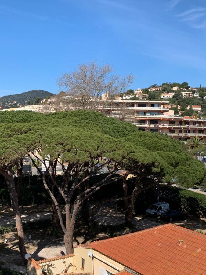 Hotel Beau Rivage Льо Лаванду Екстериор снимка